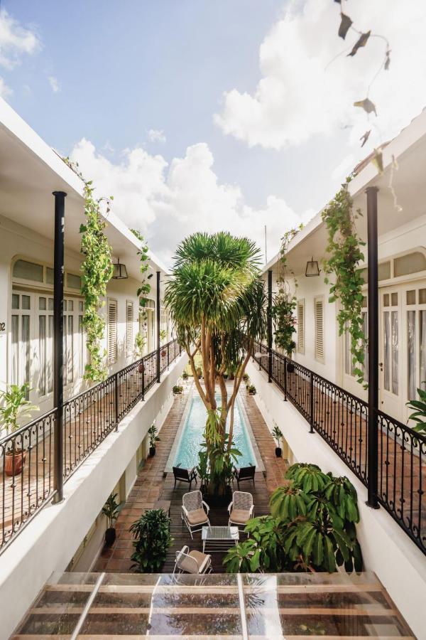 Brown Feather Hotel Seminyak  Ngoại thất bức ảnh