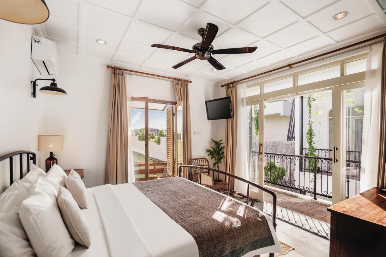 Brown Feather Hotel Seminyak  Ngoại thất bức ảnh