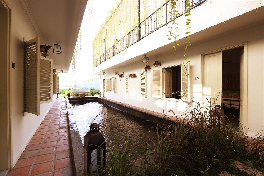 Brown Feather Hotel Seminyak  Ngoại thất bức ảnh